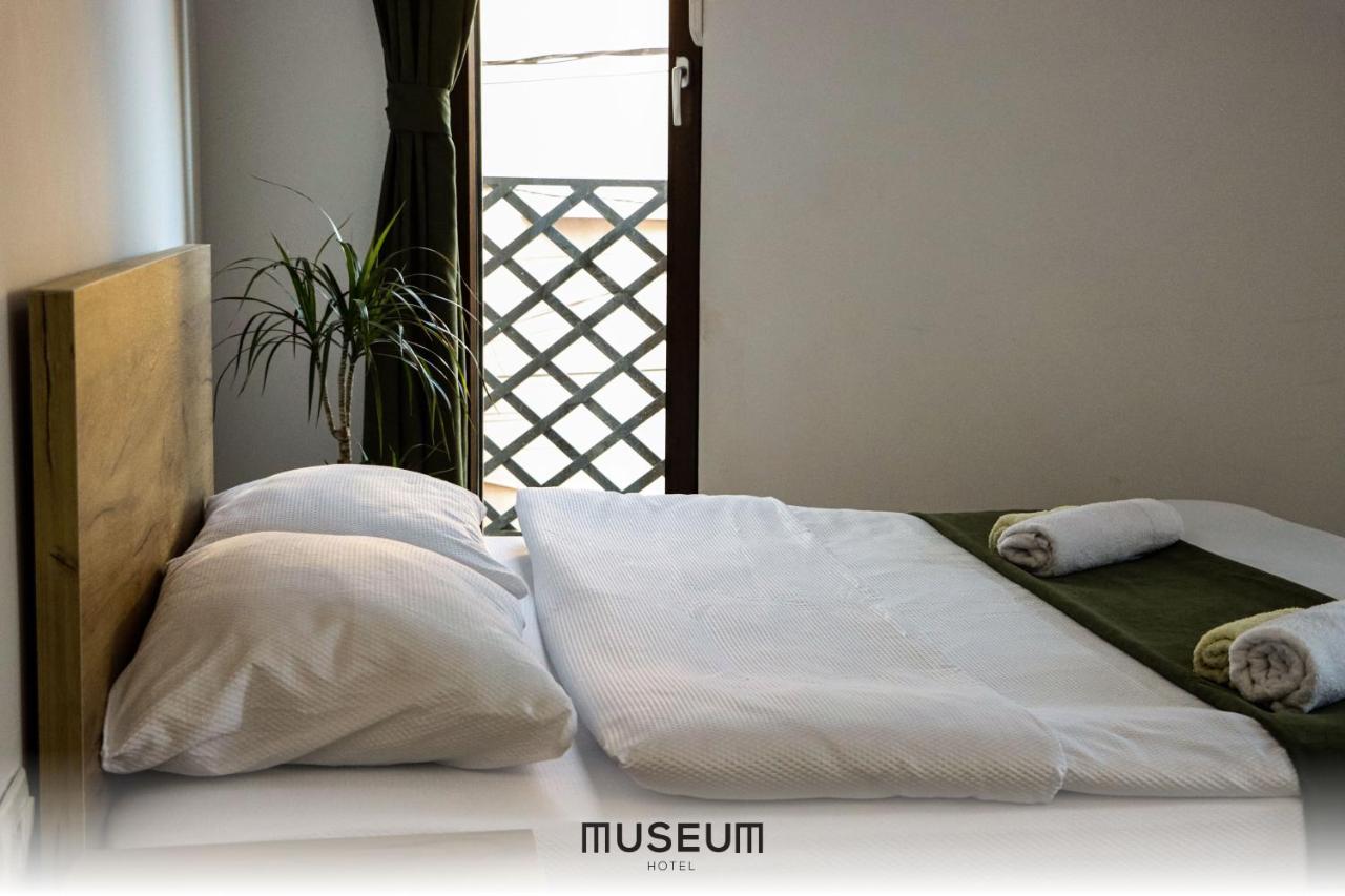 Museum Hotel Пристина Екстериор снимка