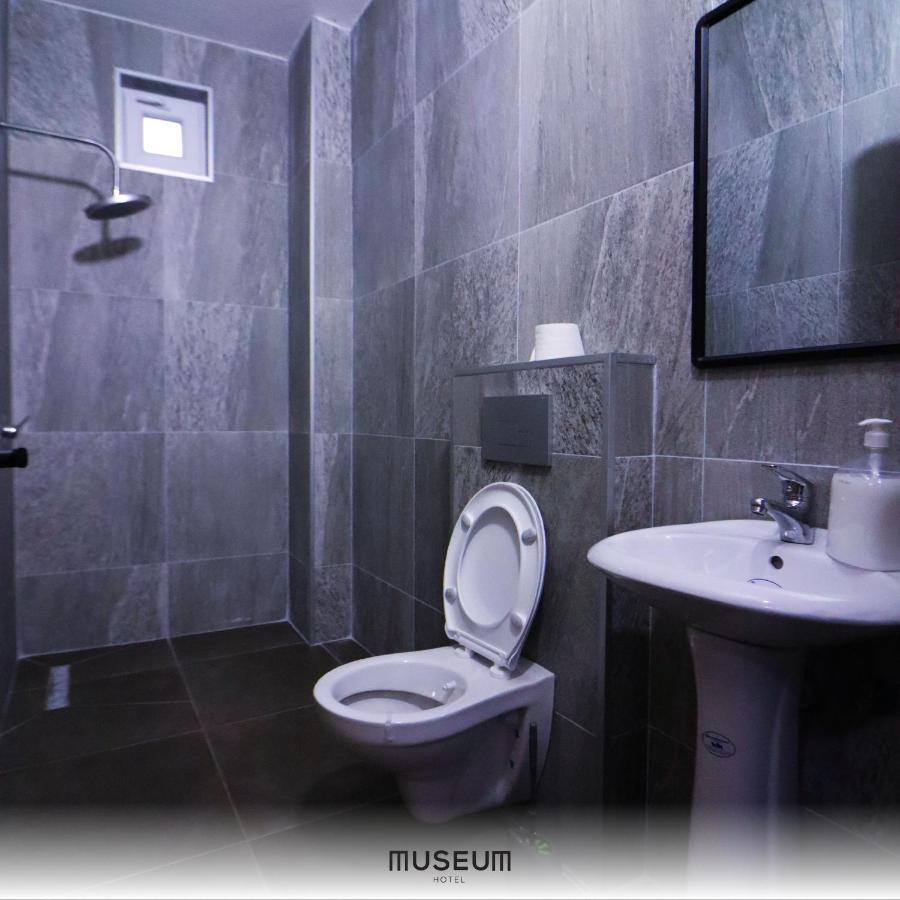Museum Hotel Пристина Екстериор снимка