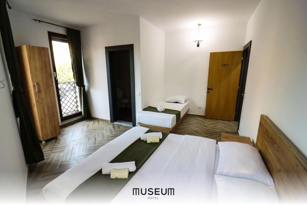Museum Hotel Пристина Екстериор снимка