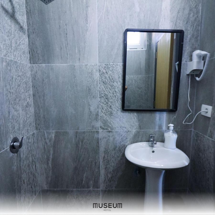 Museum Hotel Пристина Екстериор снимка
