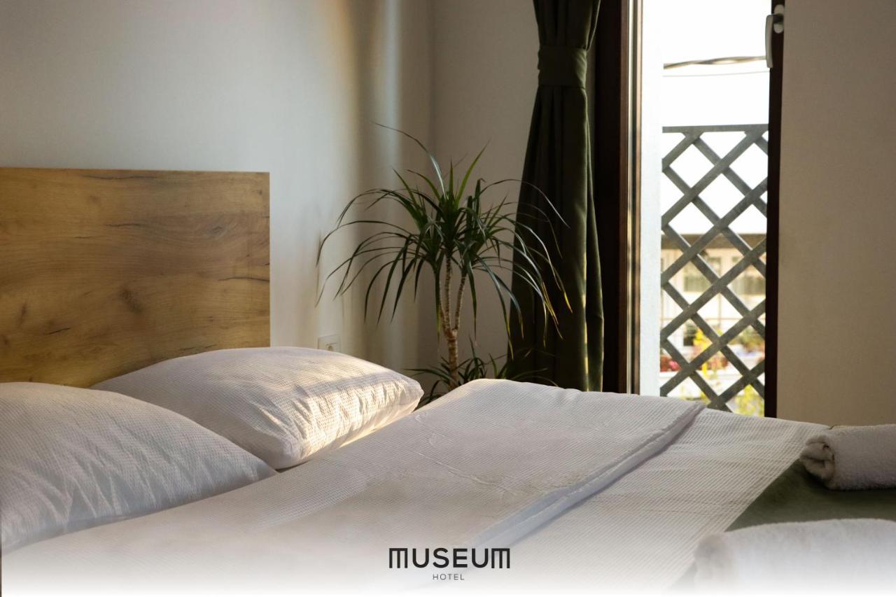 Museum Hotel Пристина Екстериор снимка