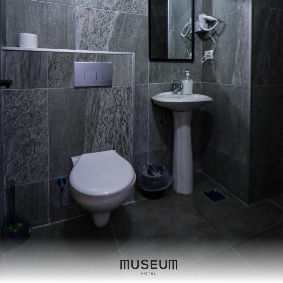 Museum Hotel Пристина Екстериор снимка