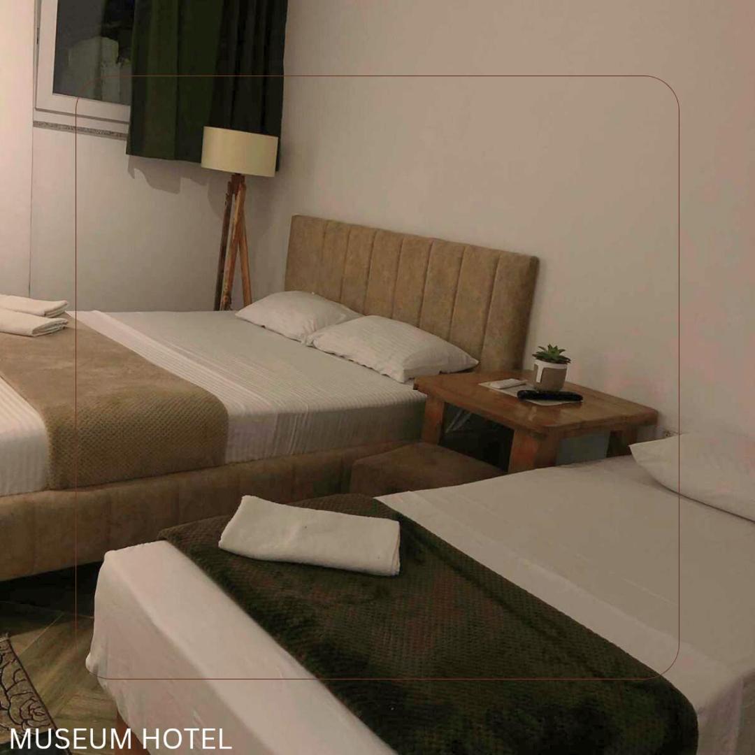 Museum Hotel Пристина Стая снимка