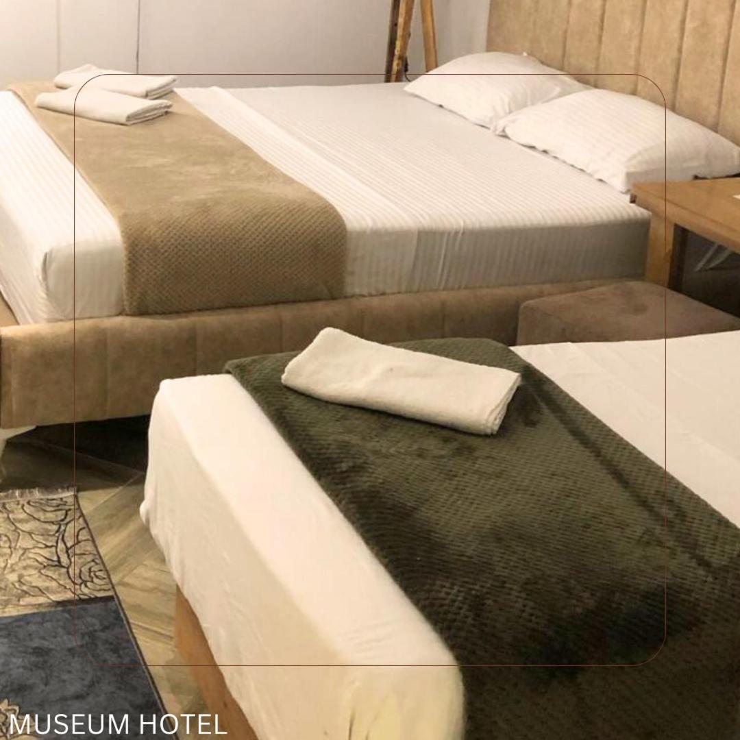Museum Hotel Пристина Стая снимка