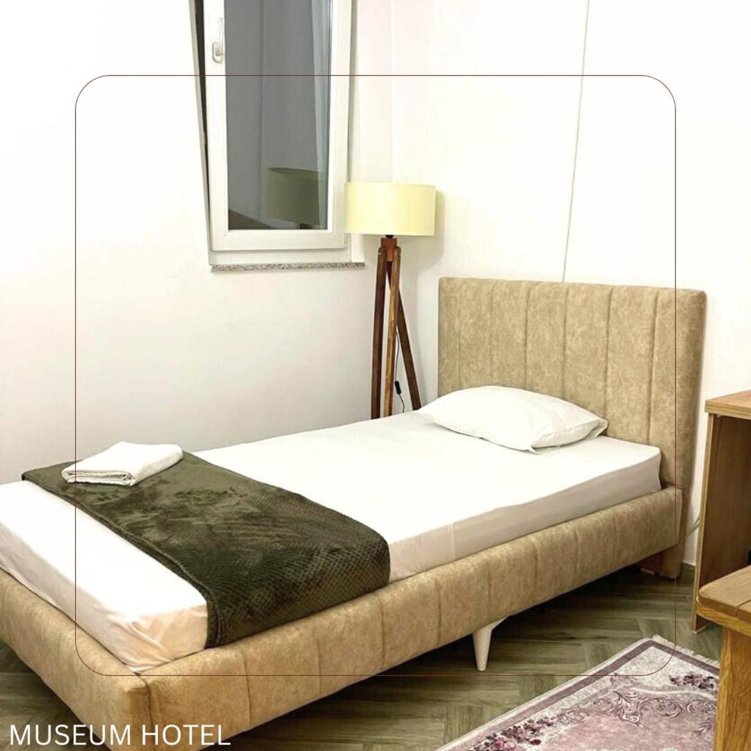Museum Hotel Пристина Стая снимка