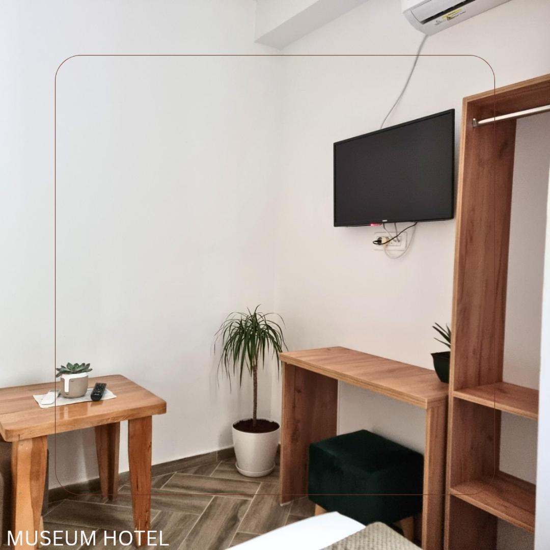 Museum Hotel Пристина Стая снимка