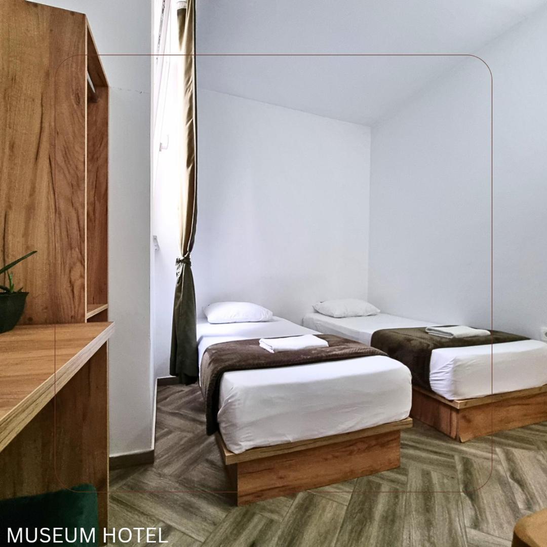 Museum Hotel Пристина Стая снимка